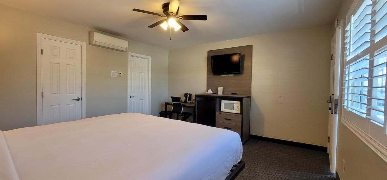 Beachwalker Inn & Suites Пизмоу Бийч Екстериор снимка