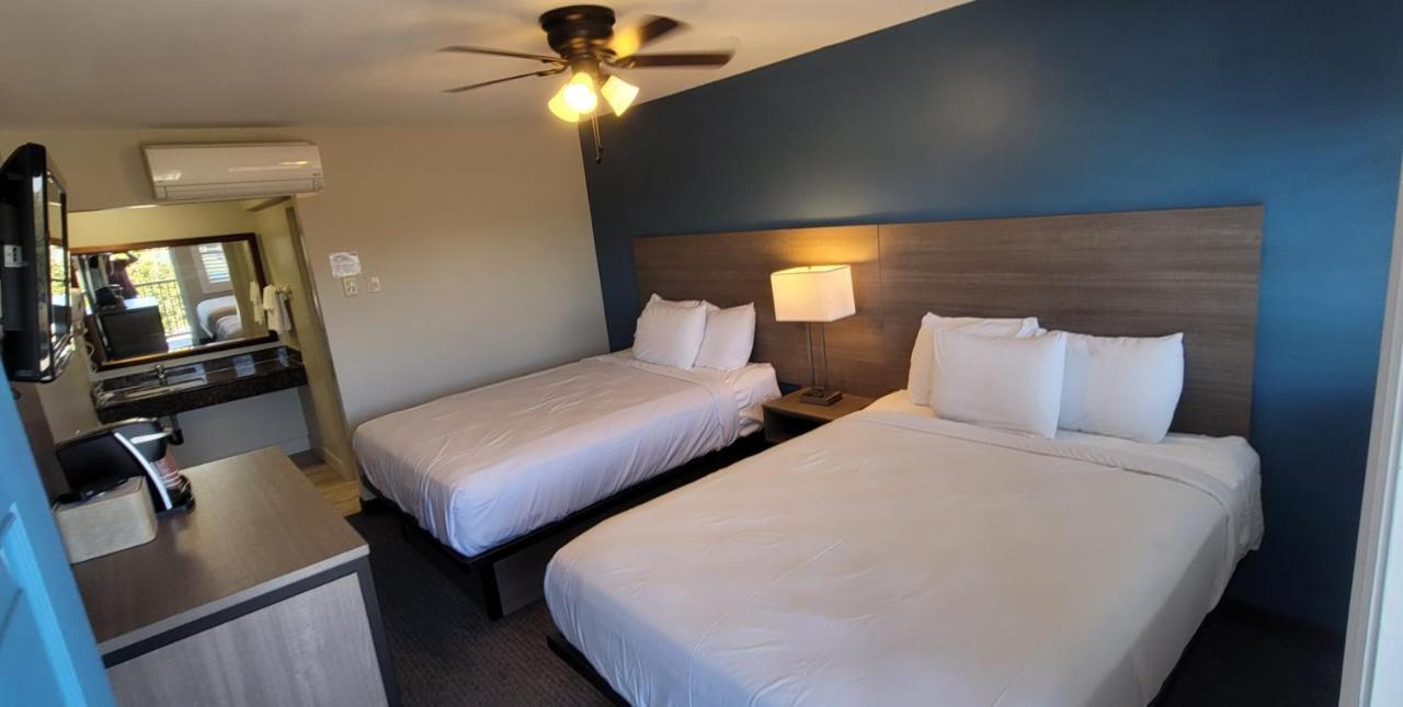 Beachwalker Inn & Suites Пизмоу Бийч Екстериор снимка