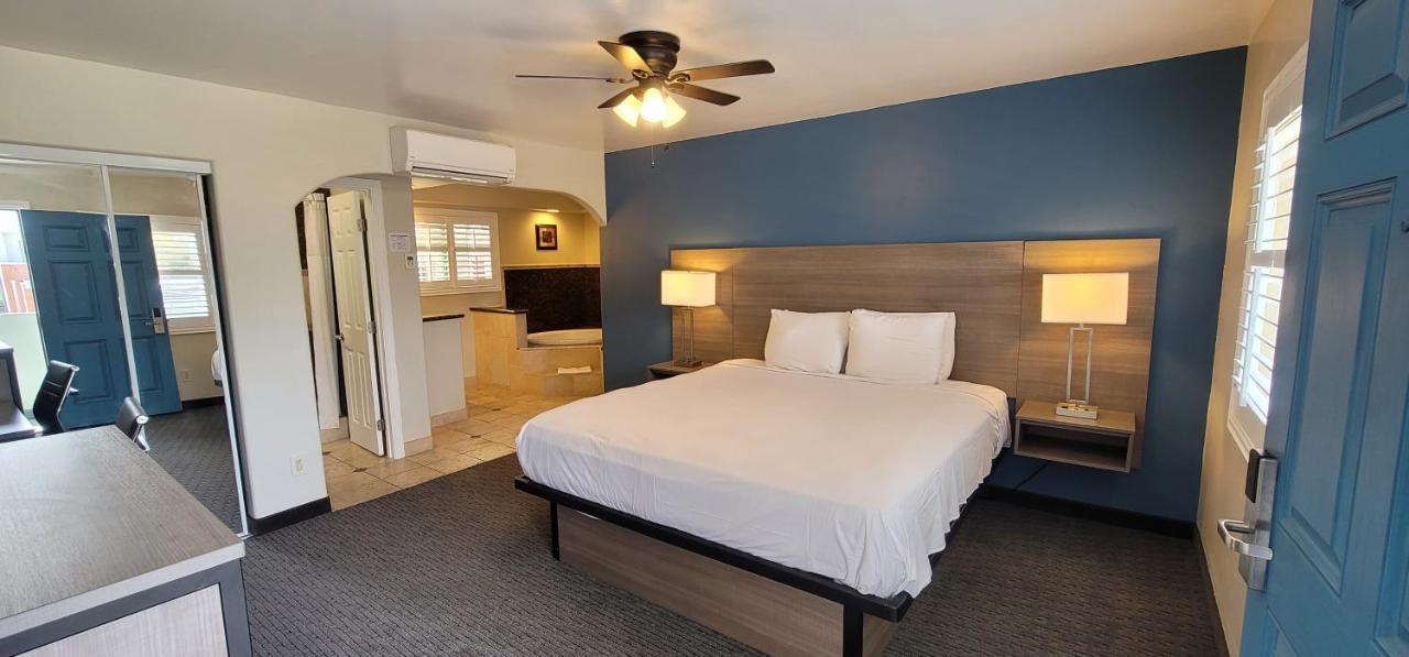 Beachwalker Inn & Suites Пизмоу Бийч Екстериор снимка